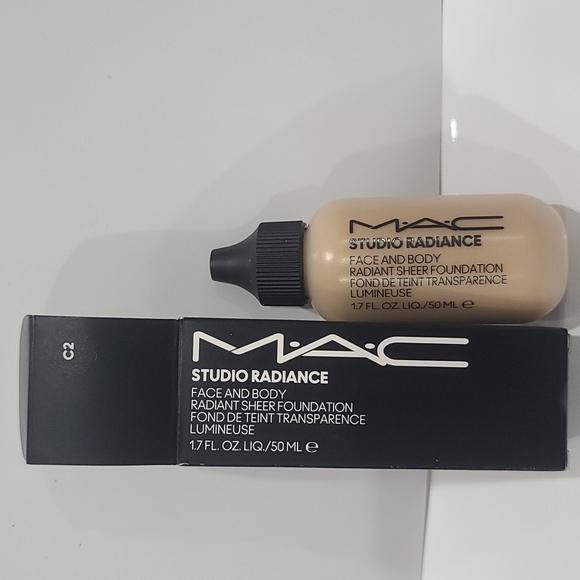 ✅ MAC # C2 / C4 / C6 Studio Radiance Face And Body Radiant Sheer Foundation - Picture 10 of 15